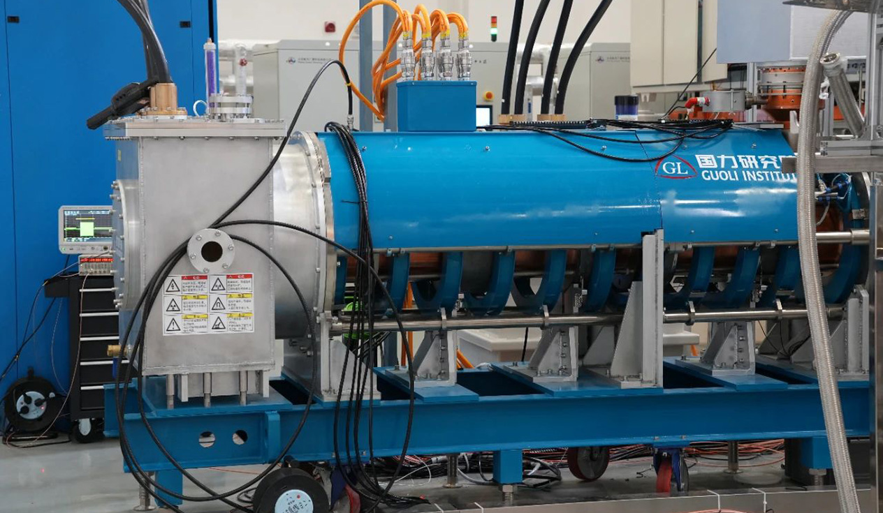 P波段大功率速調管